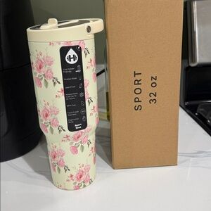 HydroJug Keepsake 32oz sport water bottle